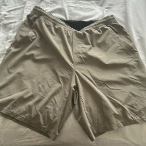 Lululemon Pace Breaker short with Liner 9 inch inseam